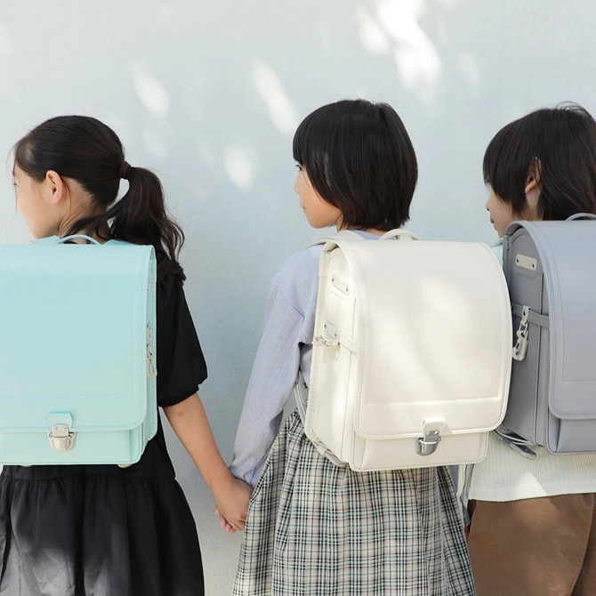 くすみカラーのランドセルは人気！色の種類や気になる疑問を紹介